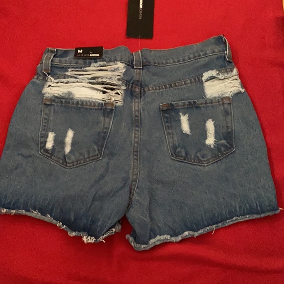 Shorts All the time - Picture 2 of 2